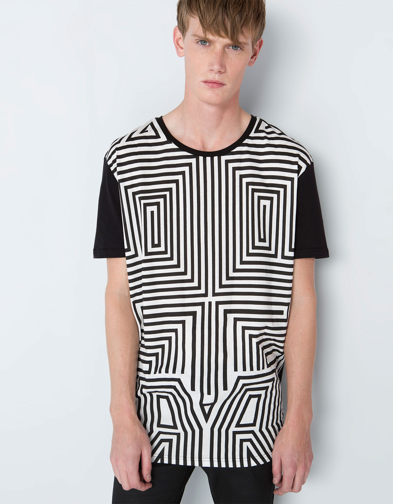 http://static.bershka.net/4/photos/2014/I/0/2/p/8426/505/800/8426505800_1_1_1.jpg?timestamp=1415628355165