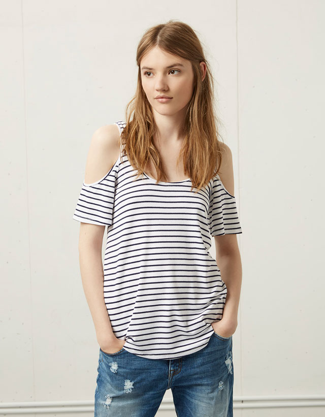 http://static.bershka.net/4/photos2/2015/V/0/1/p/2064/381/250/2064381250_1_2_4.jpg