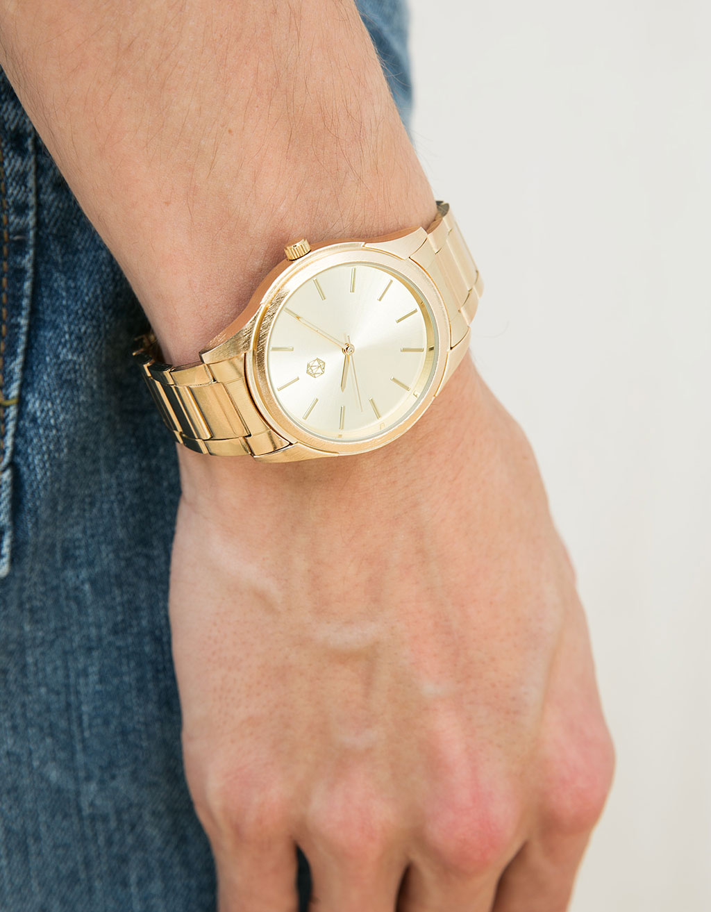 Reloj Bershka Dorado Sale Online, UP TO 64% OFF | www.bravoplaya.com