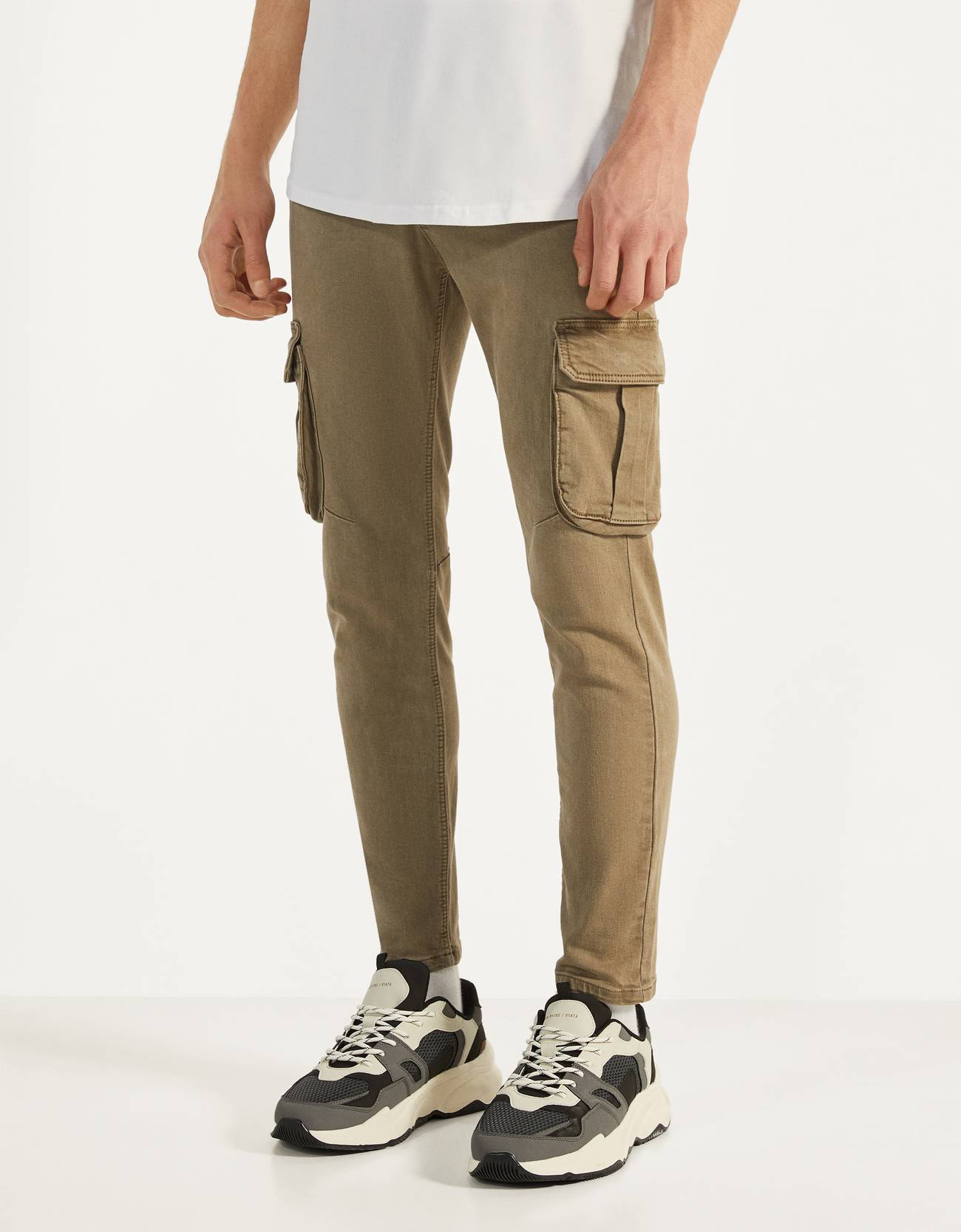 BestPriceOk - Bershka Pantalón cargo Skinny Fit Hombre 46 Kaki