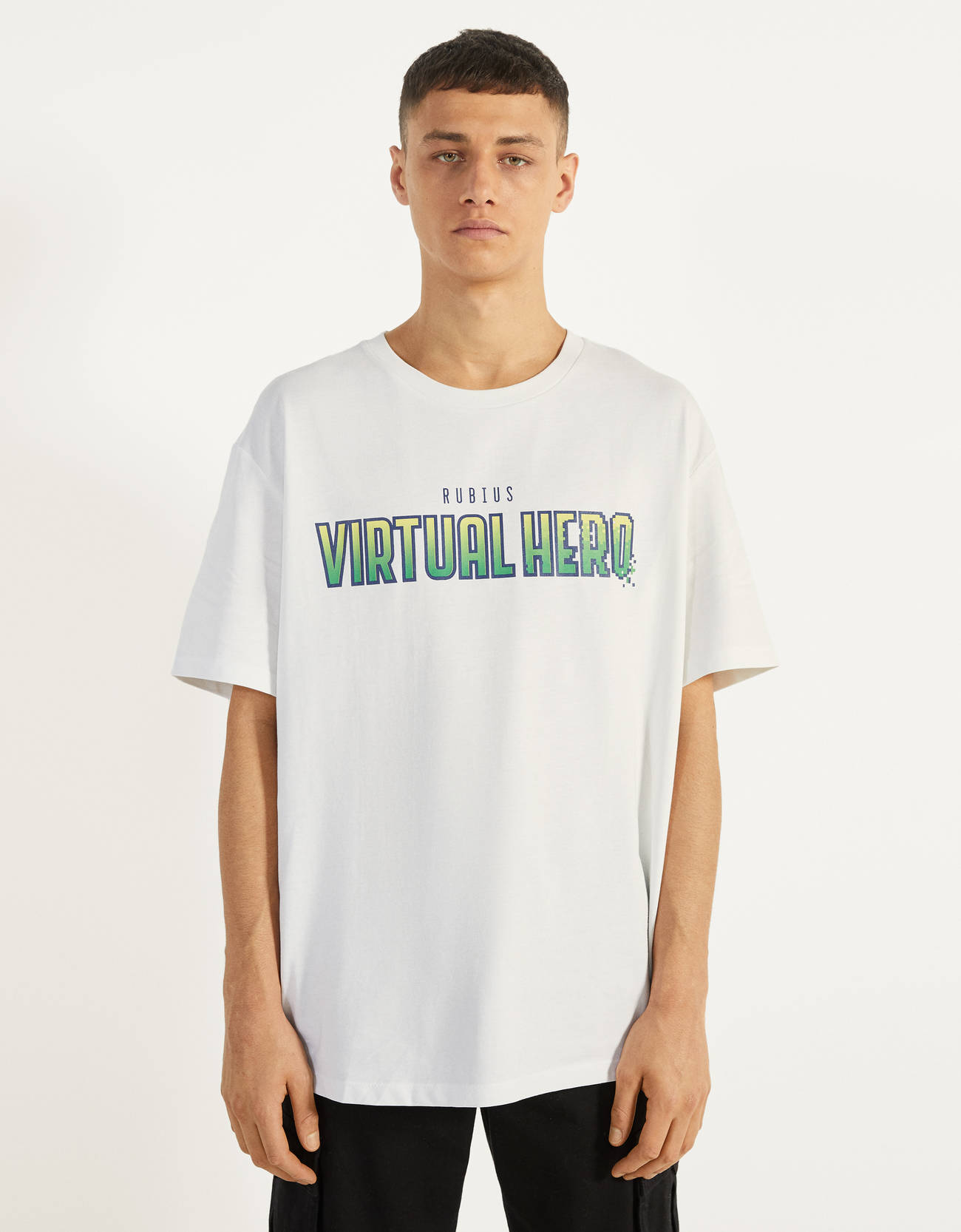 Serpiente Abreviar nacimiento BestPriceOk - Bershka Camiseta Virtual Hero Hombre XL Blanco