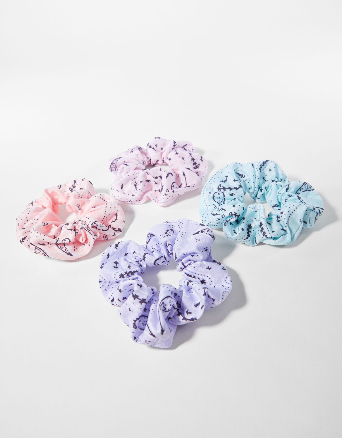 Bershka 4er-Set Haargummis In Pastellfarben Damen Violett female one size elastan;polyester