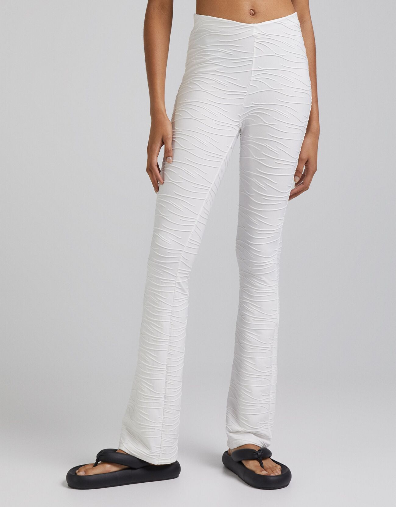 Bershka Pantalon Flare Jacquard Femme L Blanc
