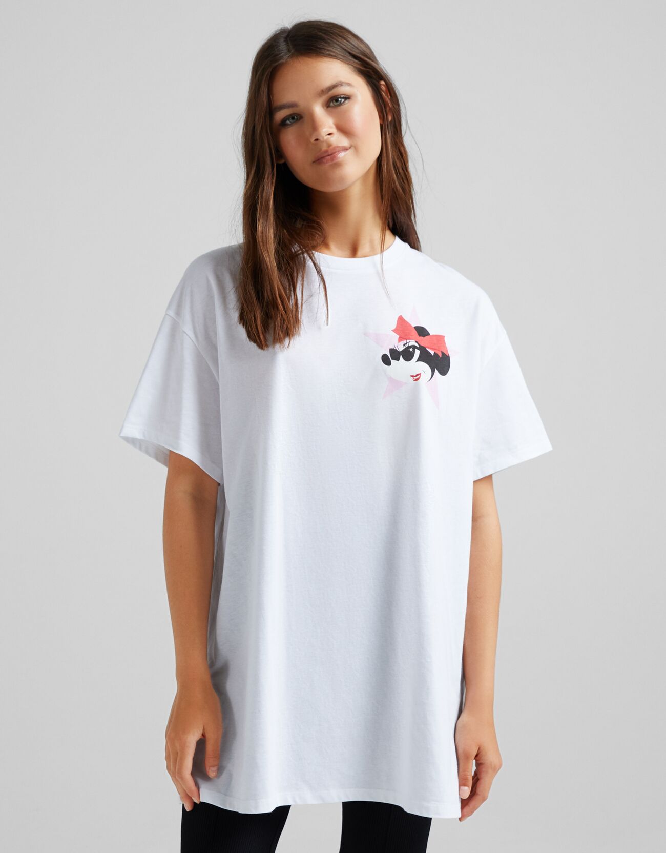 Bershka T-Shirt Manches Courtes Oversize Imprimé Minnie Femme Xs Blanc