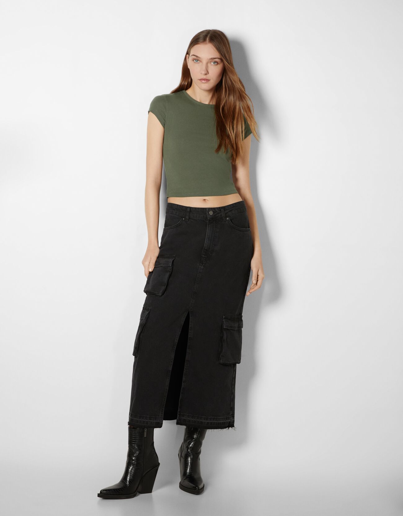 Bershka Koszulka Z Krótkim Rękawem Z Prążkowanego Materiału Kobieta 10-12 Khaki