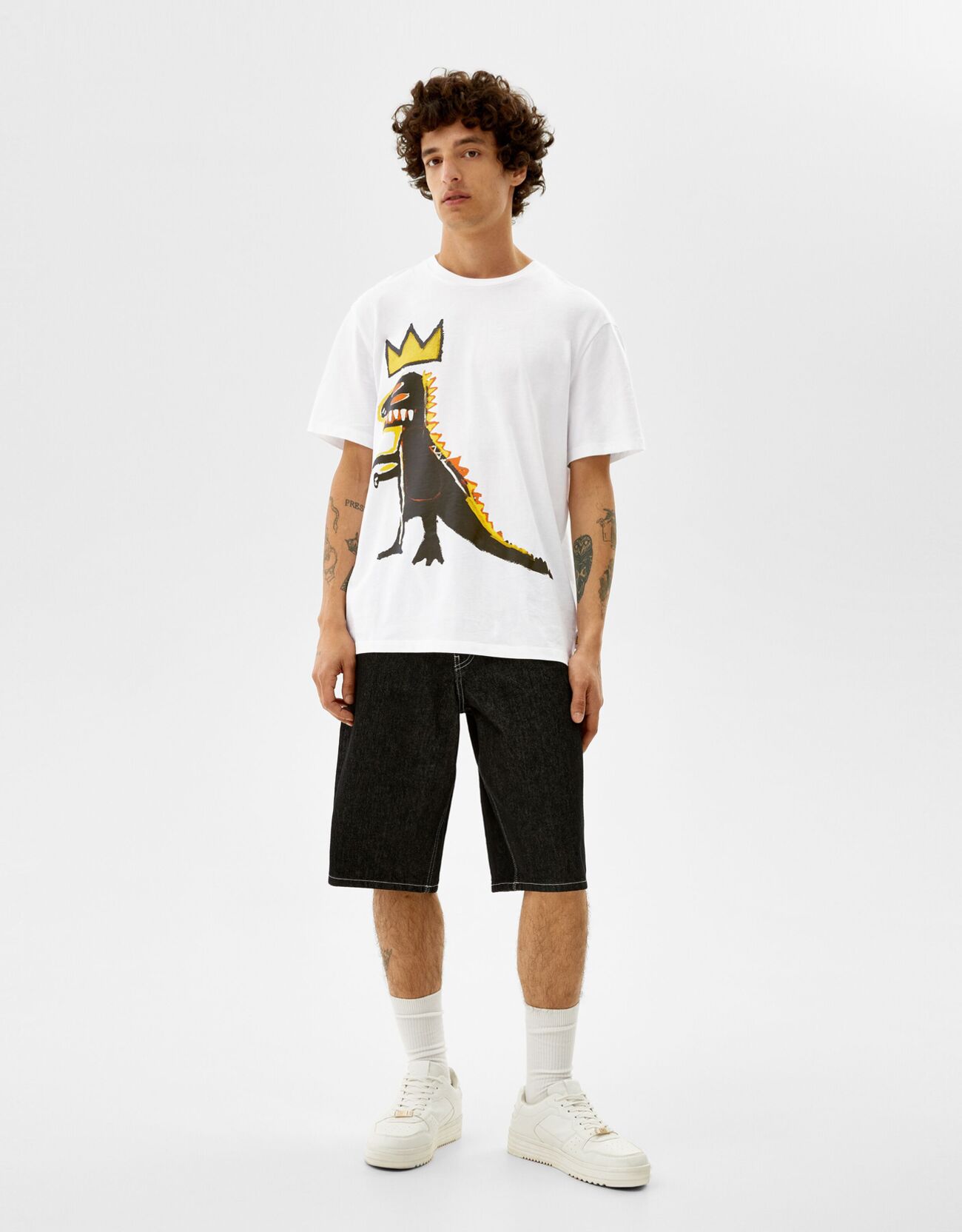 Bershka Regular Fit T-Shirt Met Jean-Michel Basquiat-Print En Korte Mouw Heren S Wit