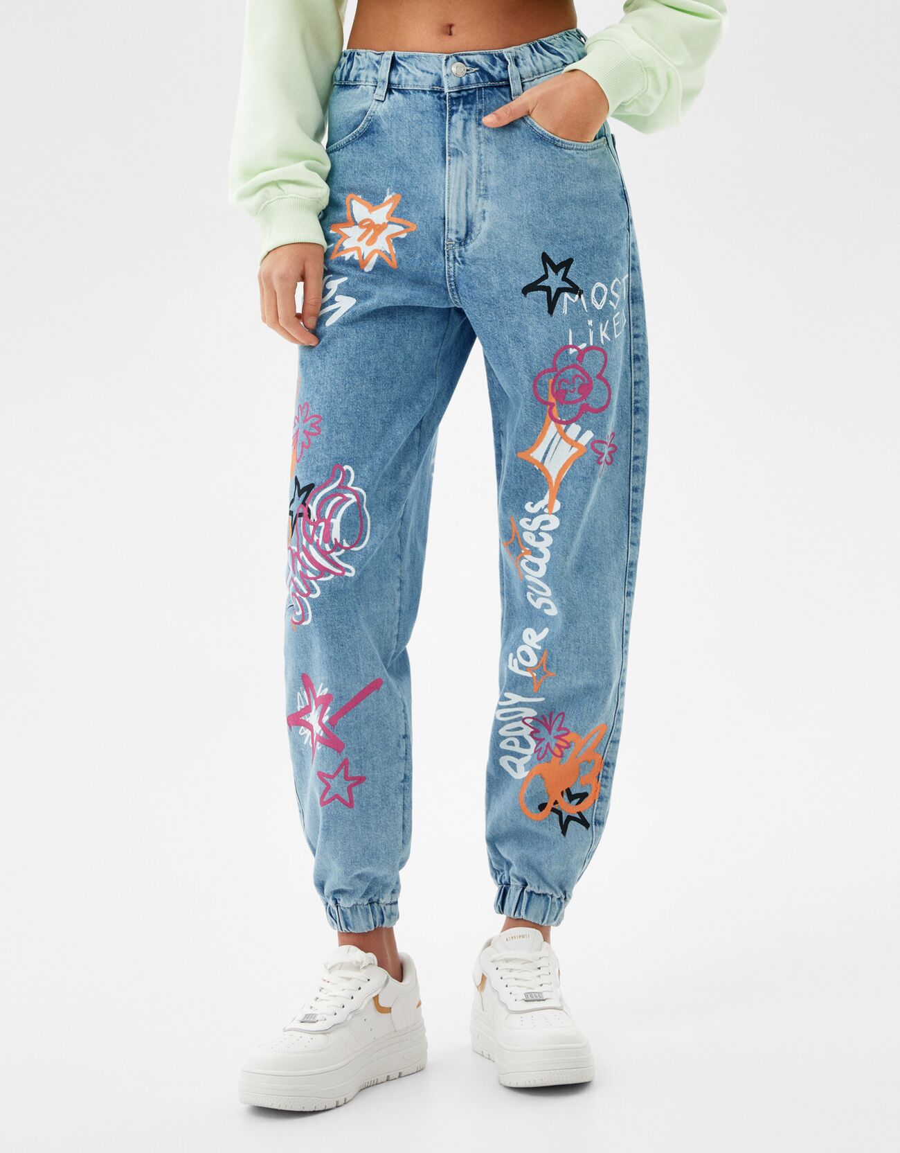 Bershka Jogginghose Jeans Mit Print Und Grafiti Damen 36 Ausgewaschenes Blau