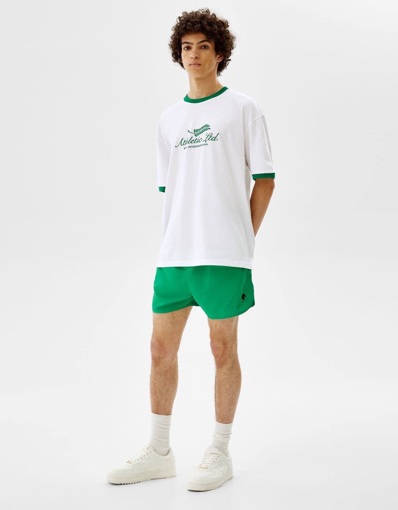 Bershka T-Shirt Manches Courtes Boxy Fit Tennis Club Homme Xs Blanc