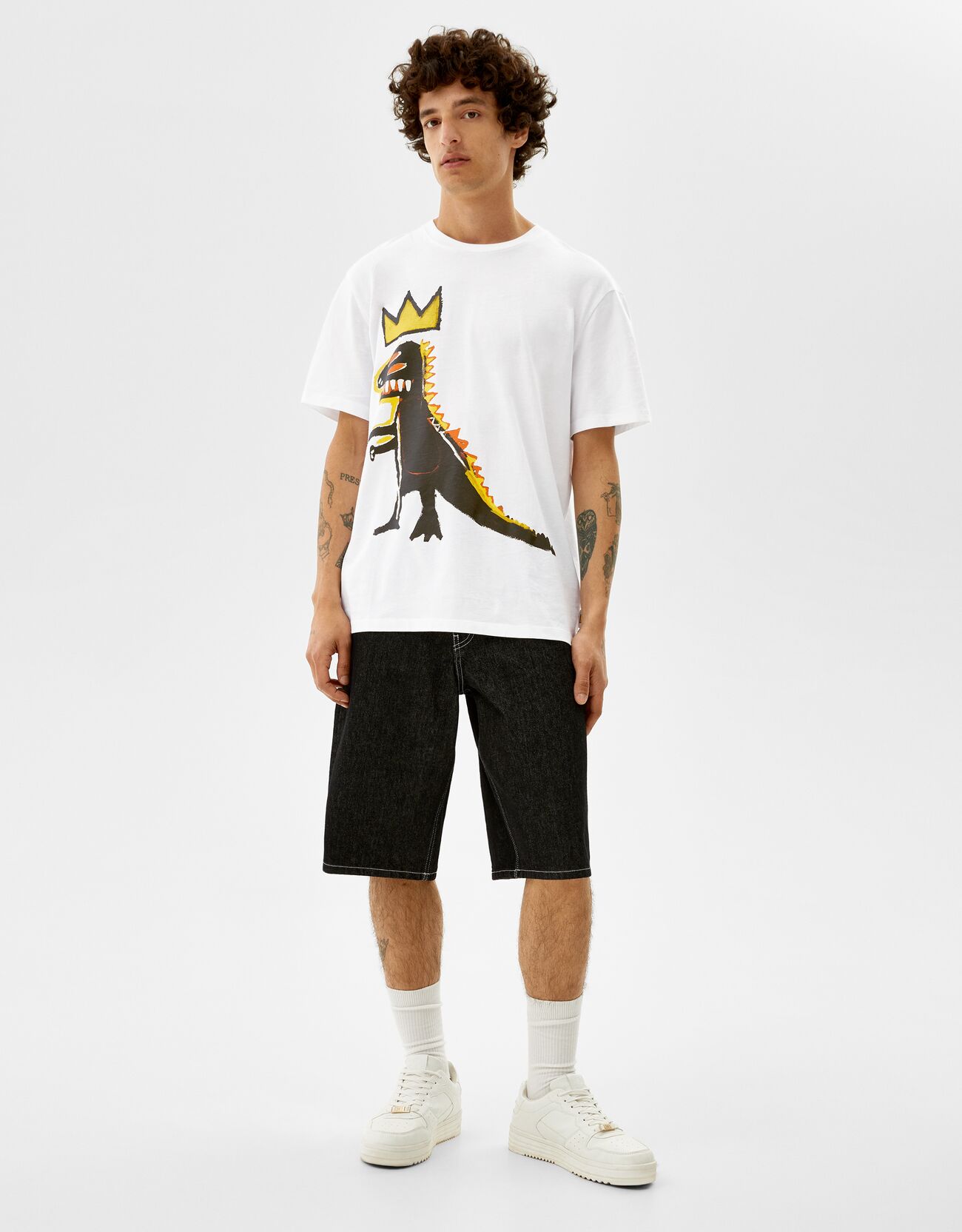 Bershka Regular Fit T-Shirt Met Jean-Michel Basquiat-Print En Korte Mouw Heren M Wit