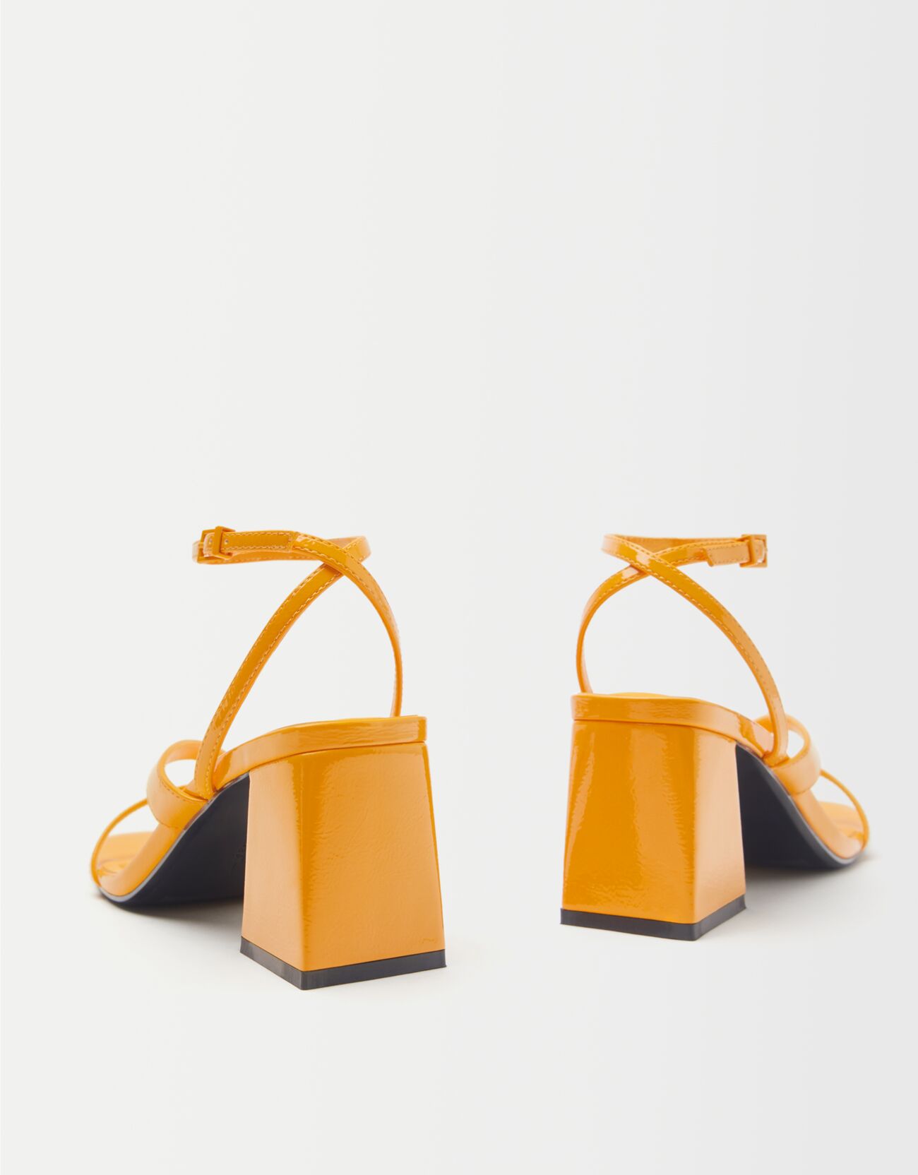 Bosanova - Sandalias de tacón ancho - Mujer - Color: MOSTAZA - GLAMI.es