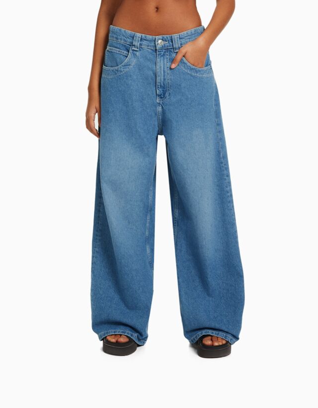 Bershka Spodnie Jeansowe Typu Super Baggy W Stylu 90'S Kobieta 36 Wyblakły Niebieski