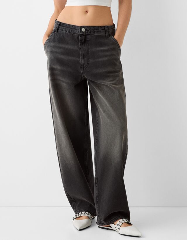 Bershka Skater-Fit-Jeans Im Washed-Look Damen 32 Grau günstig online kaufen