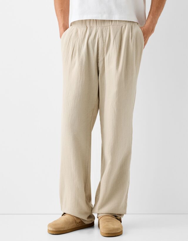 Bershka Pantaloni Wide Leg Semplici Con Texture Uomo S Sabbia