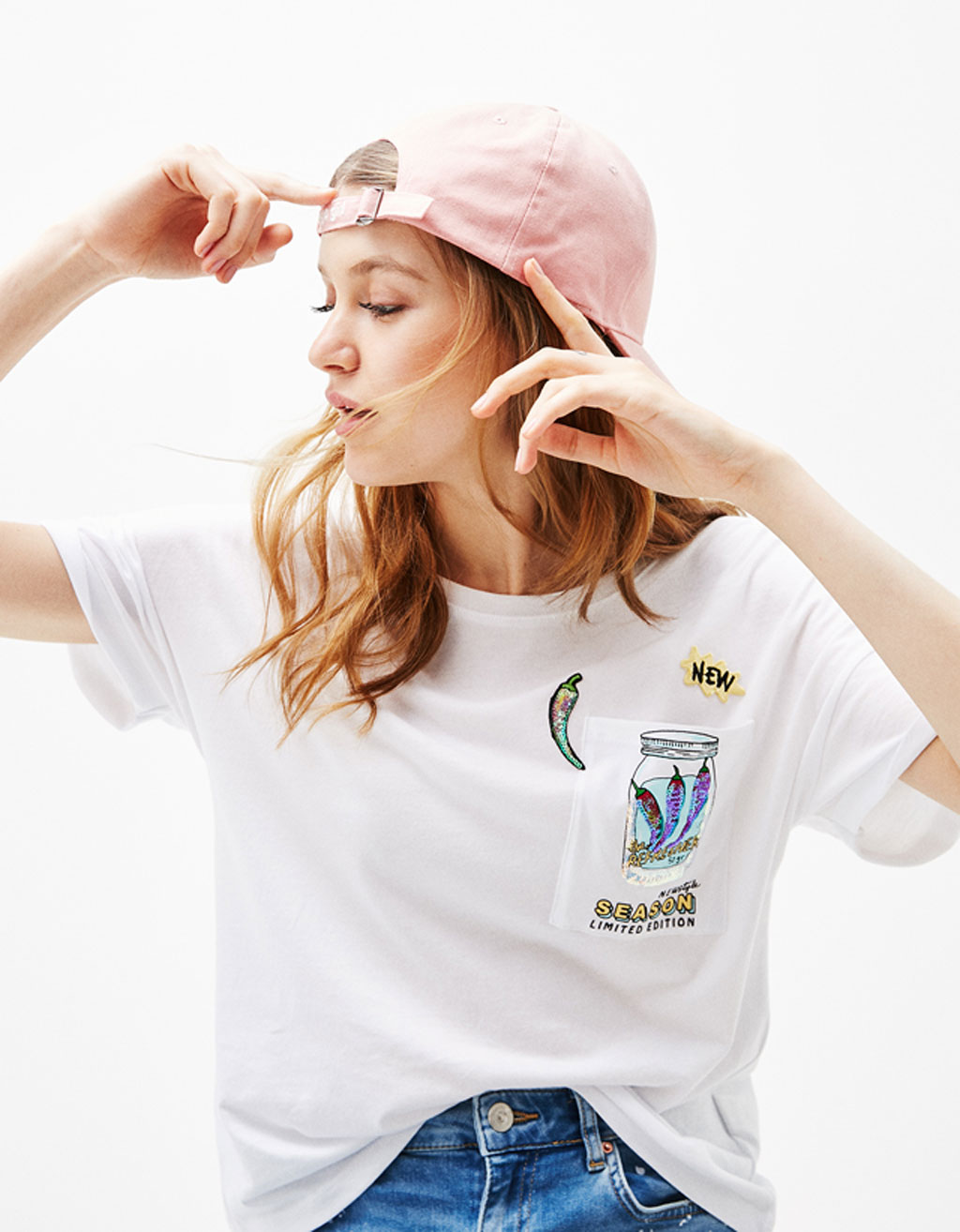 Футболка с нашивками Bershka