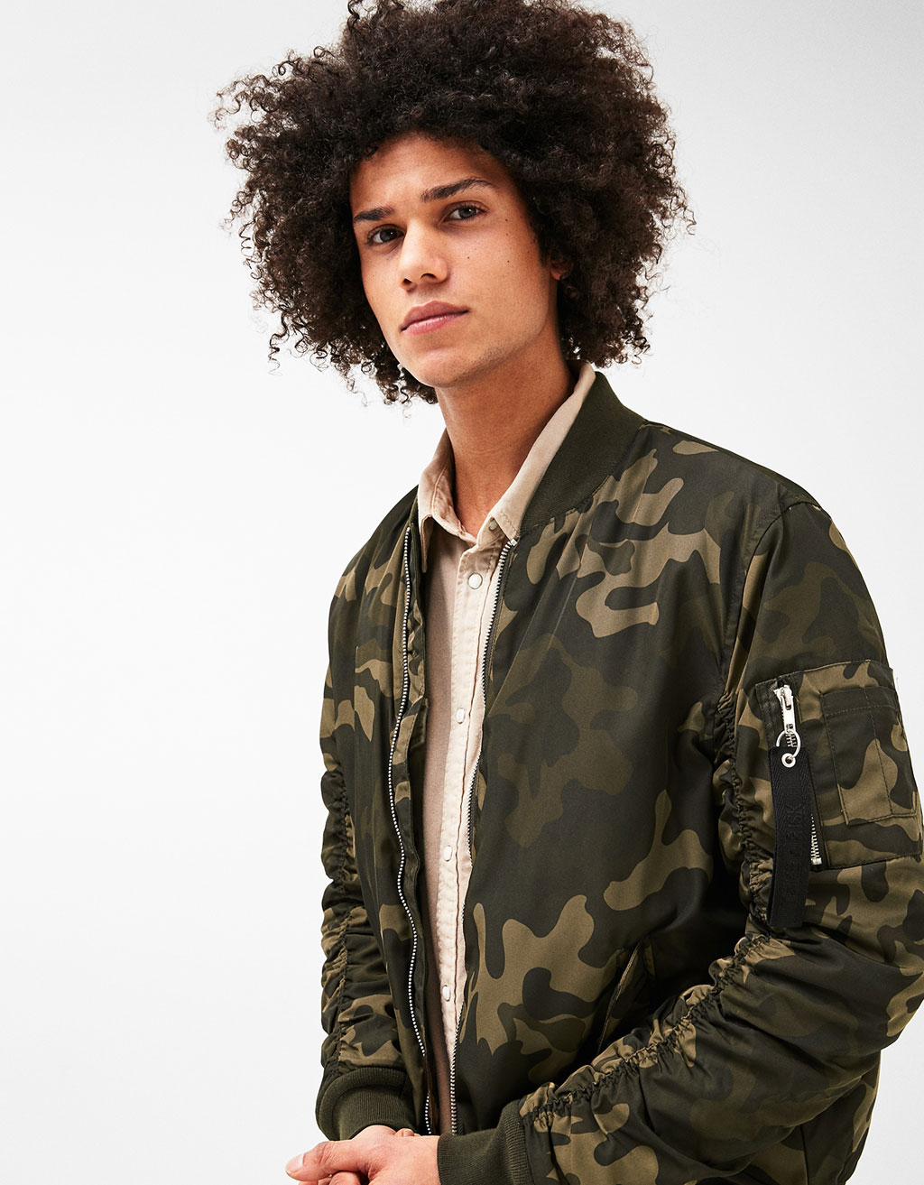 سرعة تفوق سرعة الصوت أنتيبسون شحنة abrigo camuflaje bershka -  wickedwoodonline.com