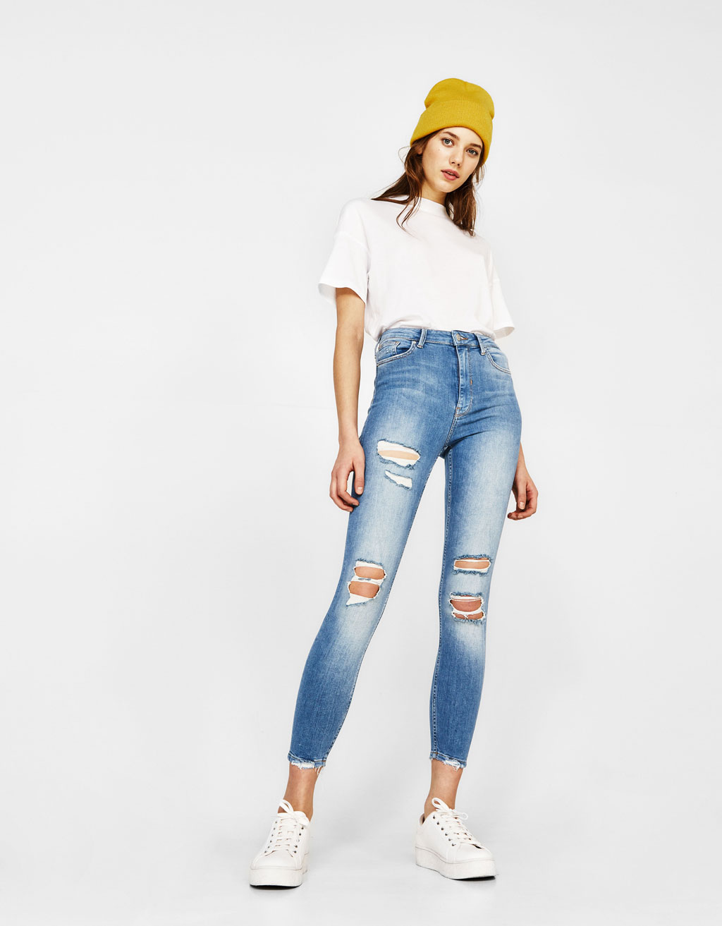 Pantalones rotos de bershka