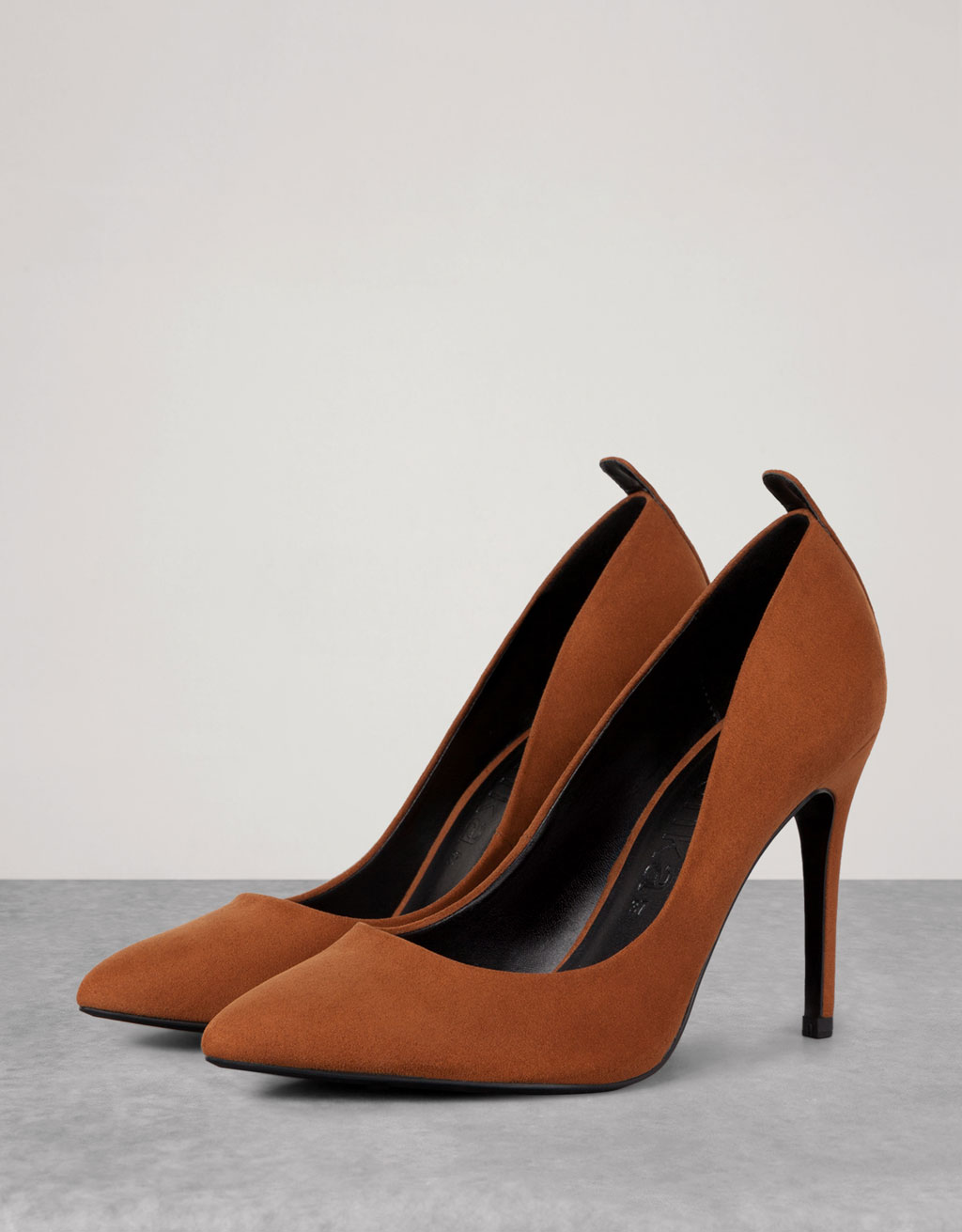 Bershka Womens EU Size 37 Black Suede Heels