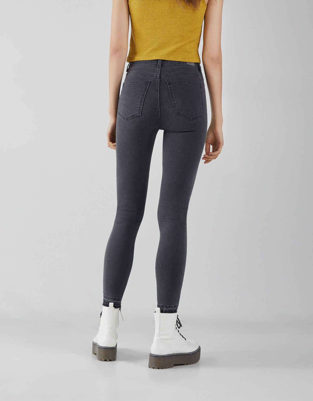 Super high-rise skinny jeans - null 