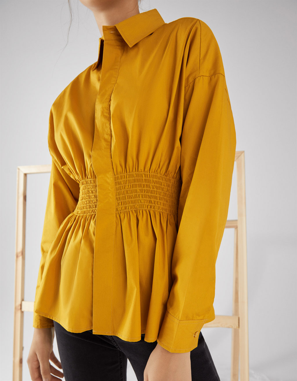 blouse with shirt collar