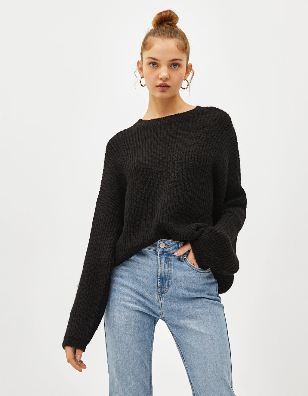 Knit sweater with wide sleeves