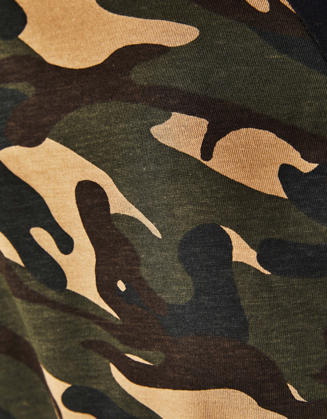 Shirt mit Camouflageprint