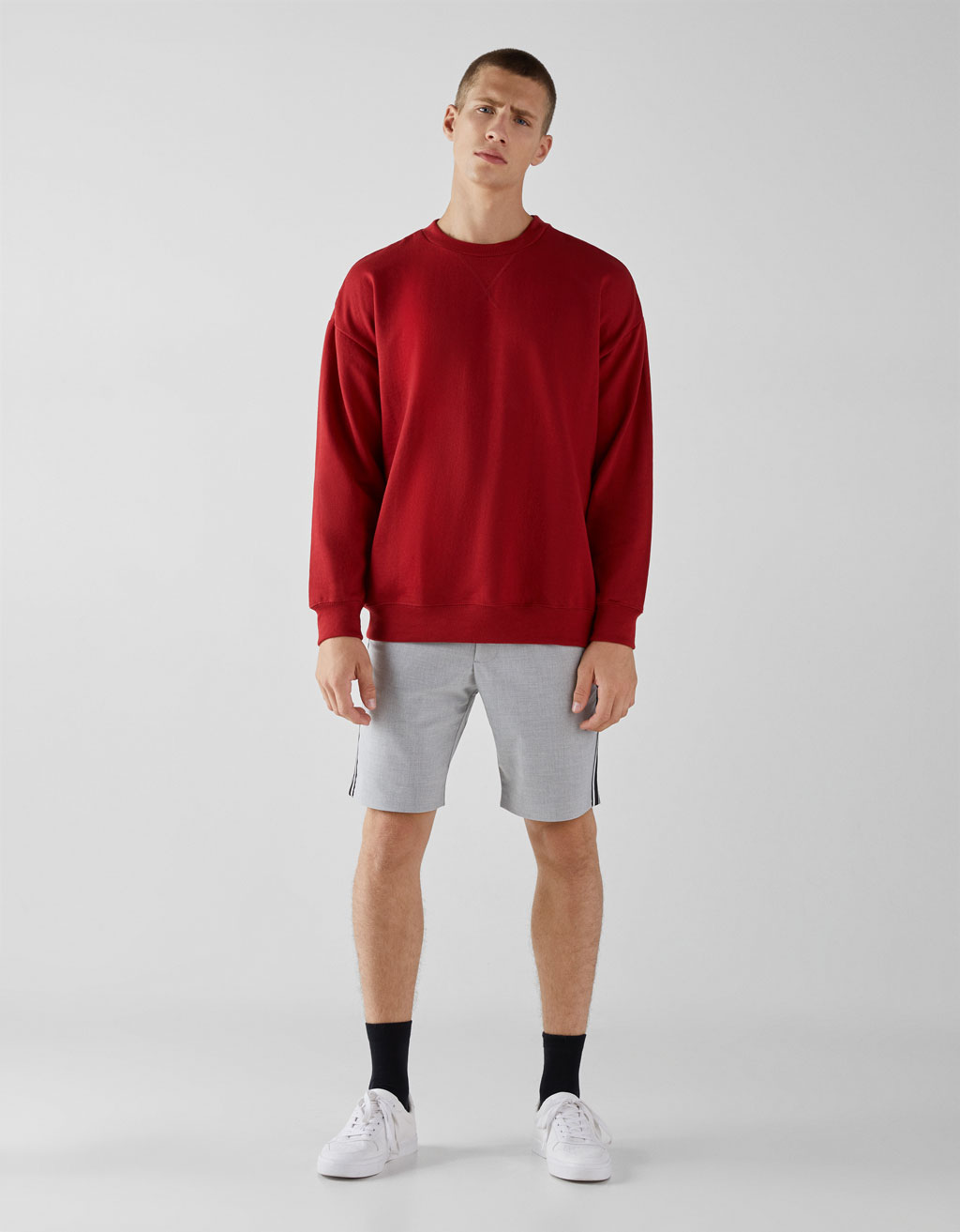 Bisiklet Yaka Sweatshirt Ayakkabi Bershka Turkey