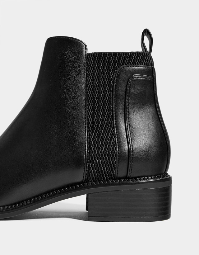 Mujer Botines planos engomados elástico Crudo | Botines Bershka \u003c Esperando  a Christine