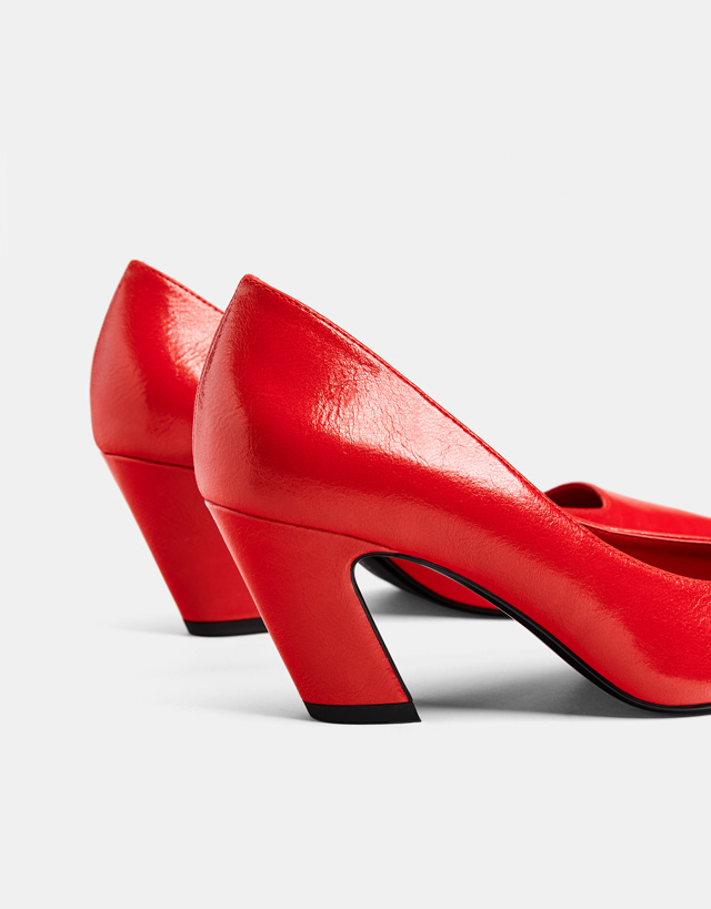 Schuhe mit halbhohem Absatz in Rot