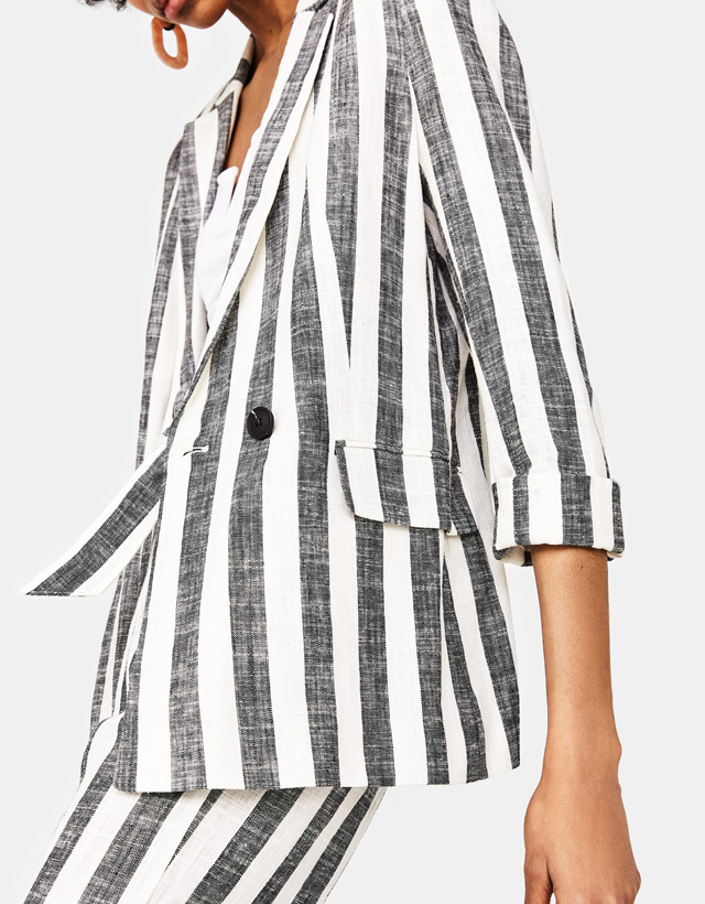 Blazer cruzada de lino