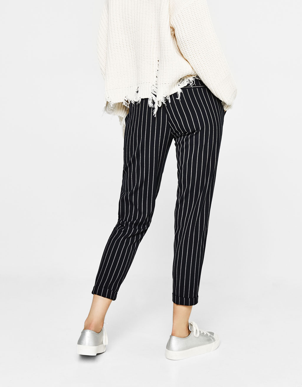 Pantalón tailoring jogger con pinzas
