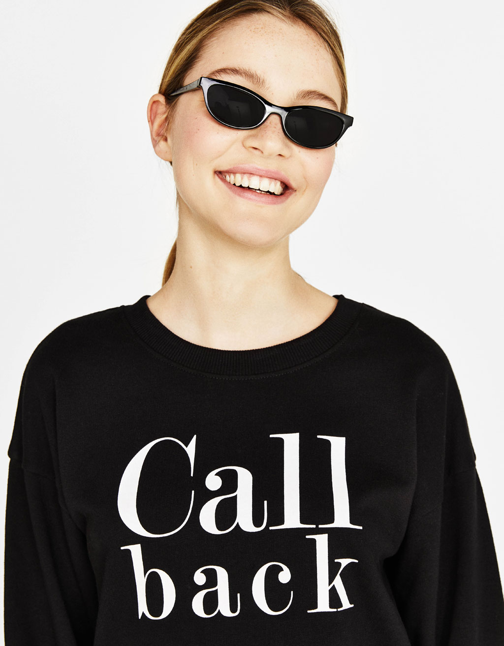 Sudadera texto con aberturas laterales