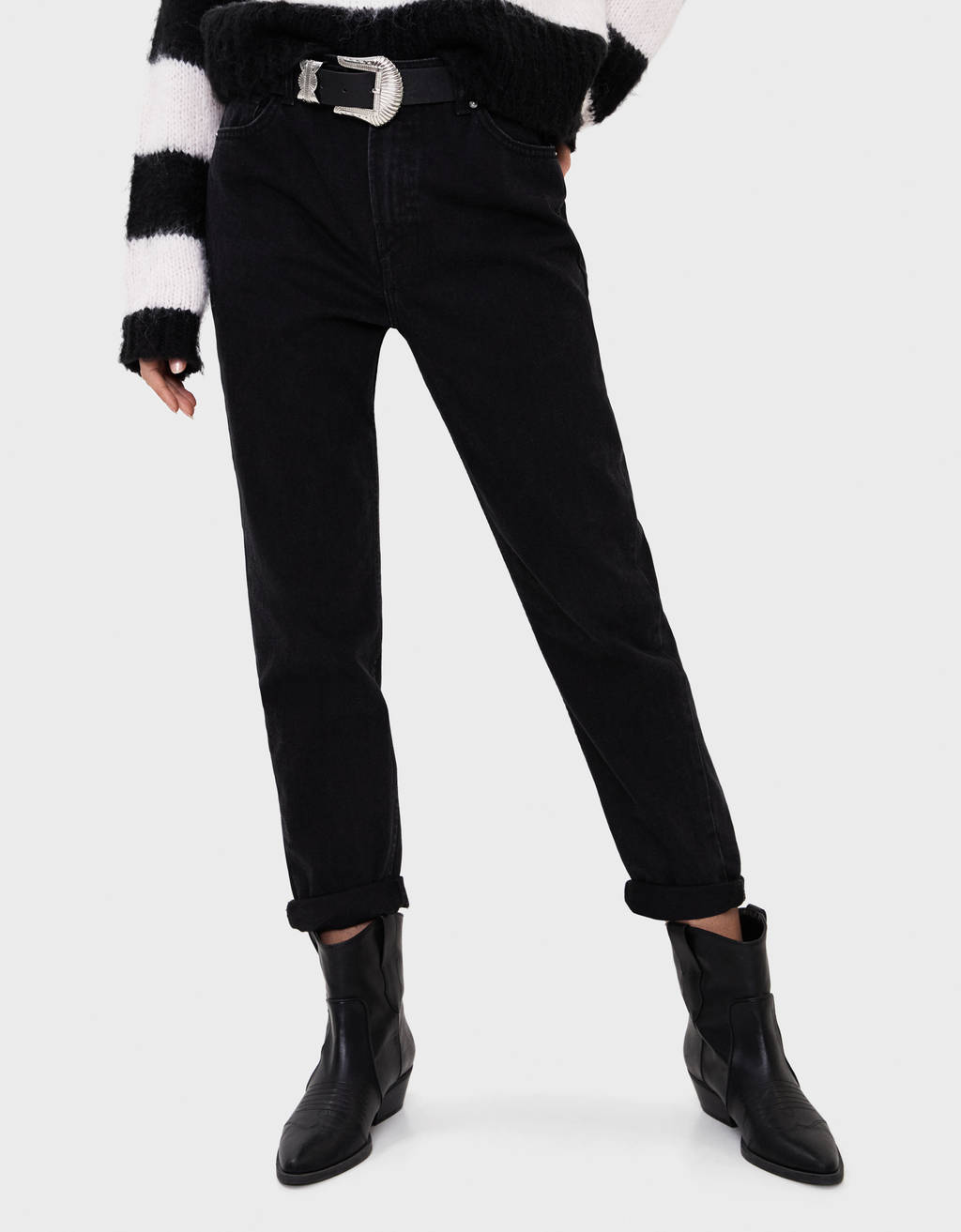 black mom jeans bershka