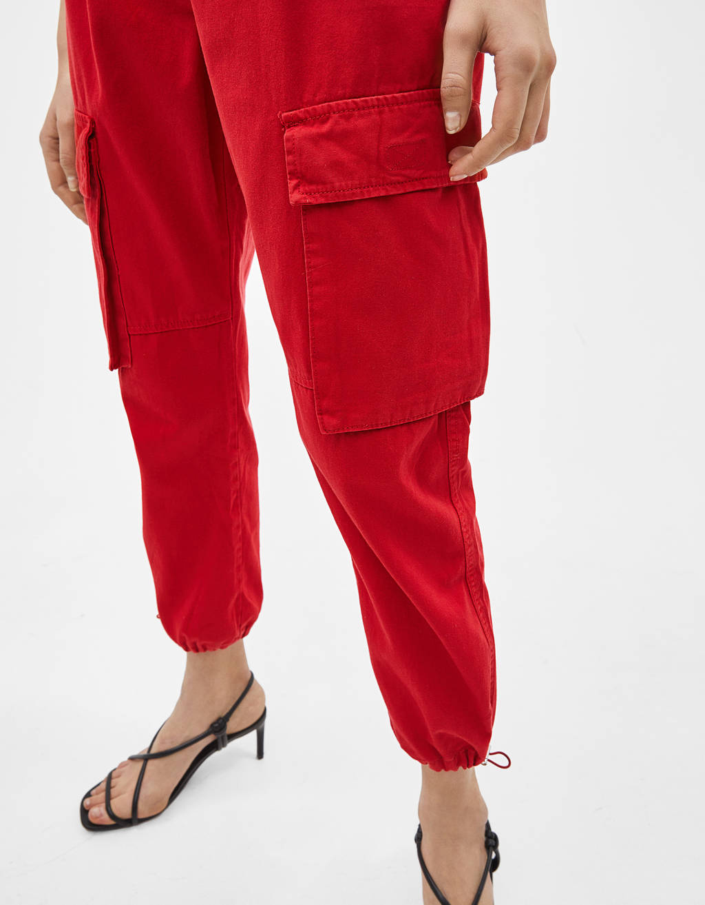 Cargo joggers - Woman | Bershka