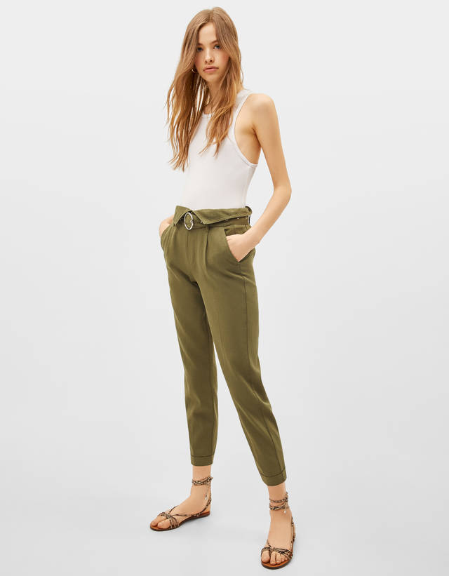 Pantalón Carrot Fit - Cejas - Bershka España - Islas Canarias