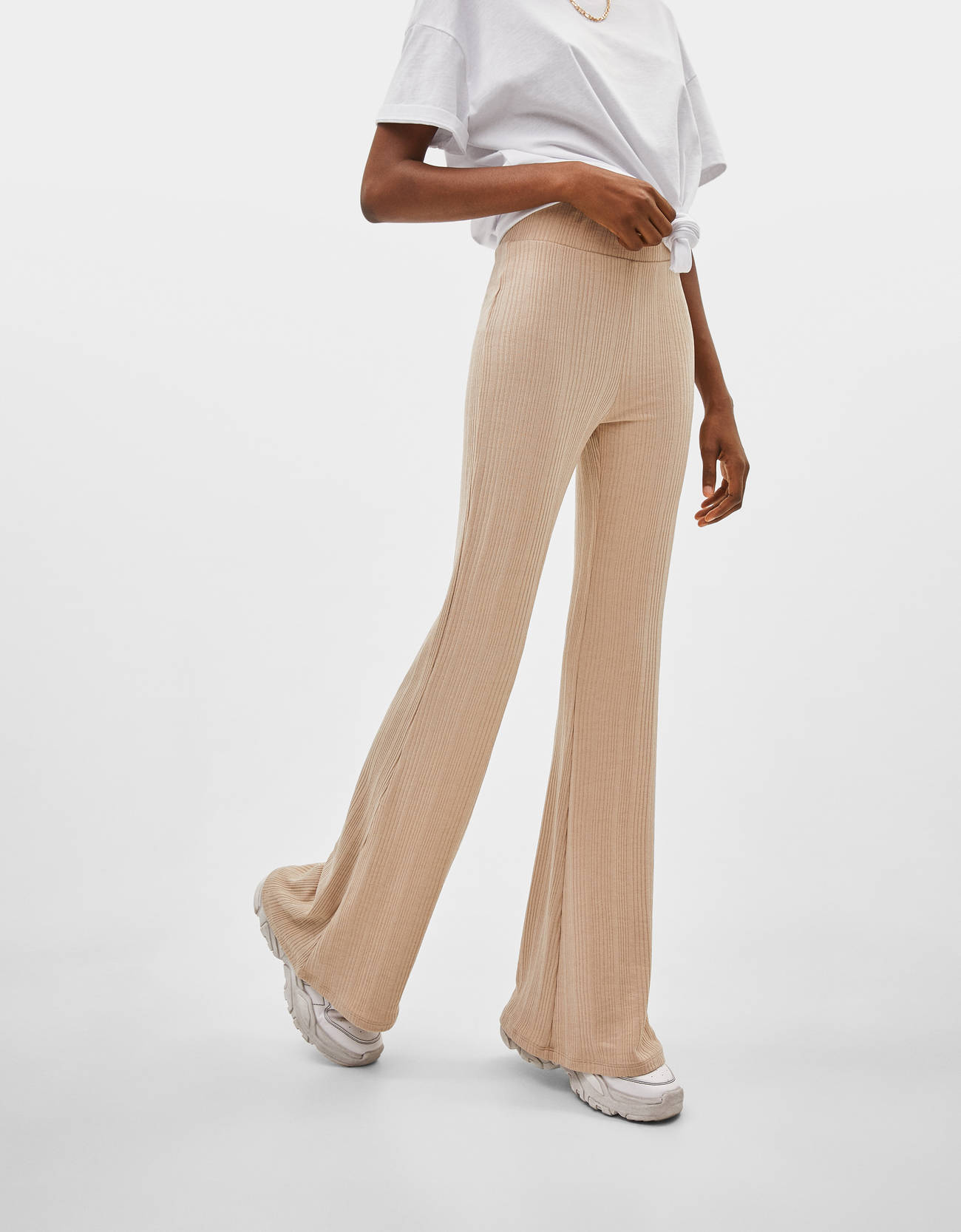 Ribbed flared trousers - null - Bershka 