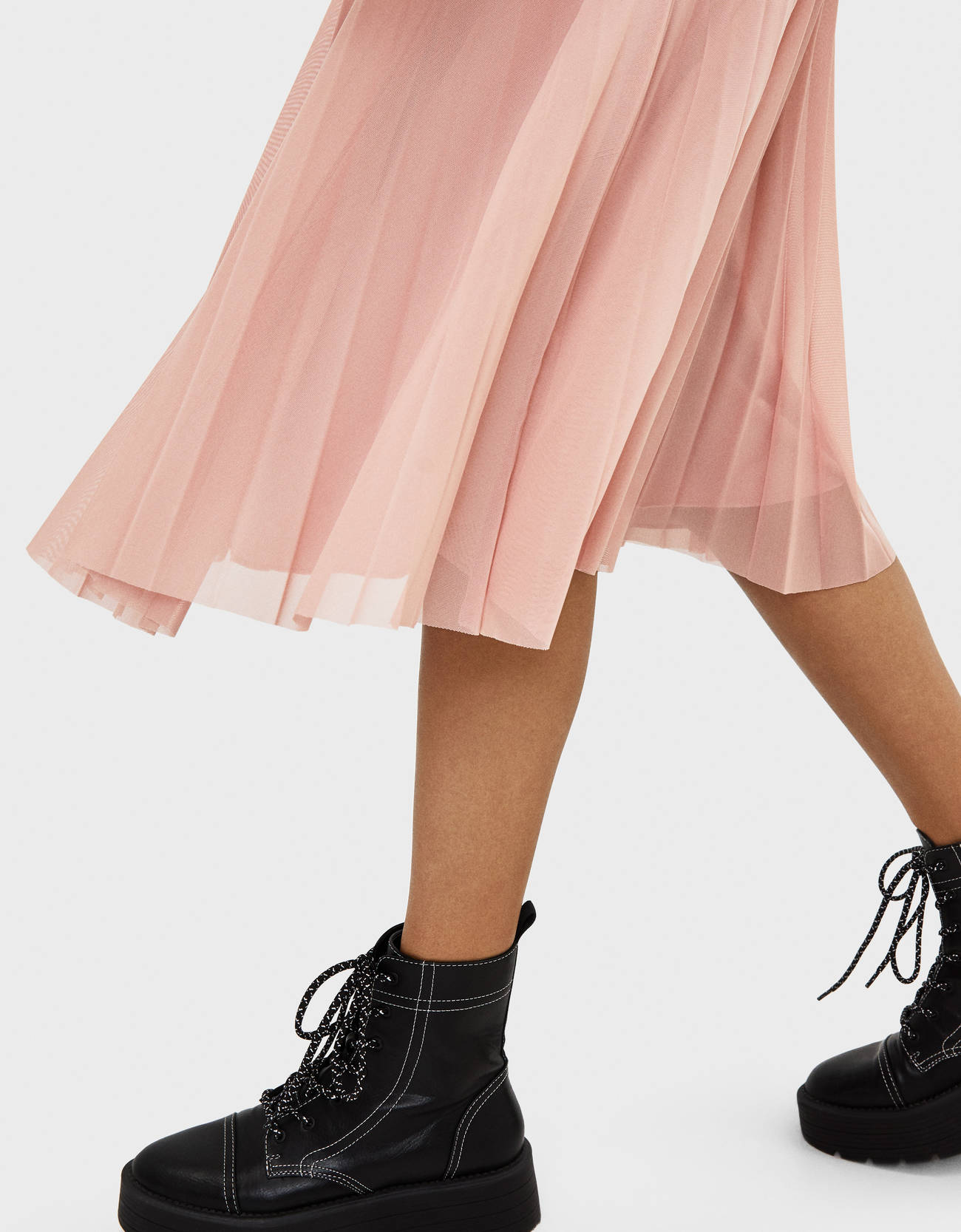Bershka Pileli tül midi etek 2 Bershka Pileli tül midi etek 3