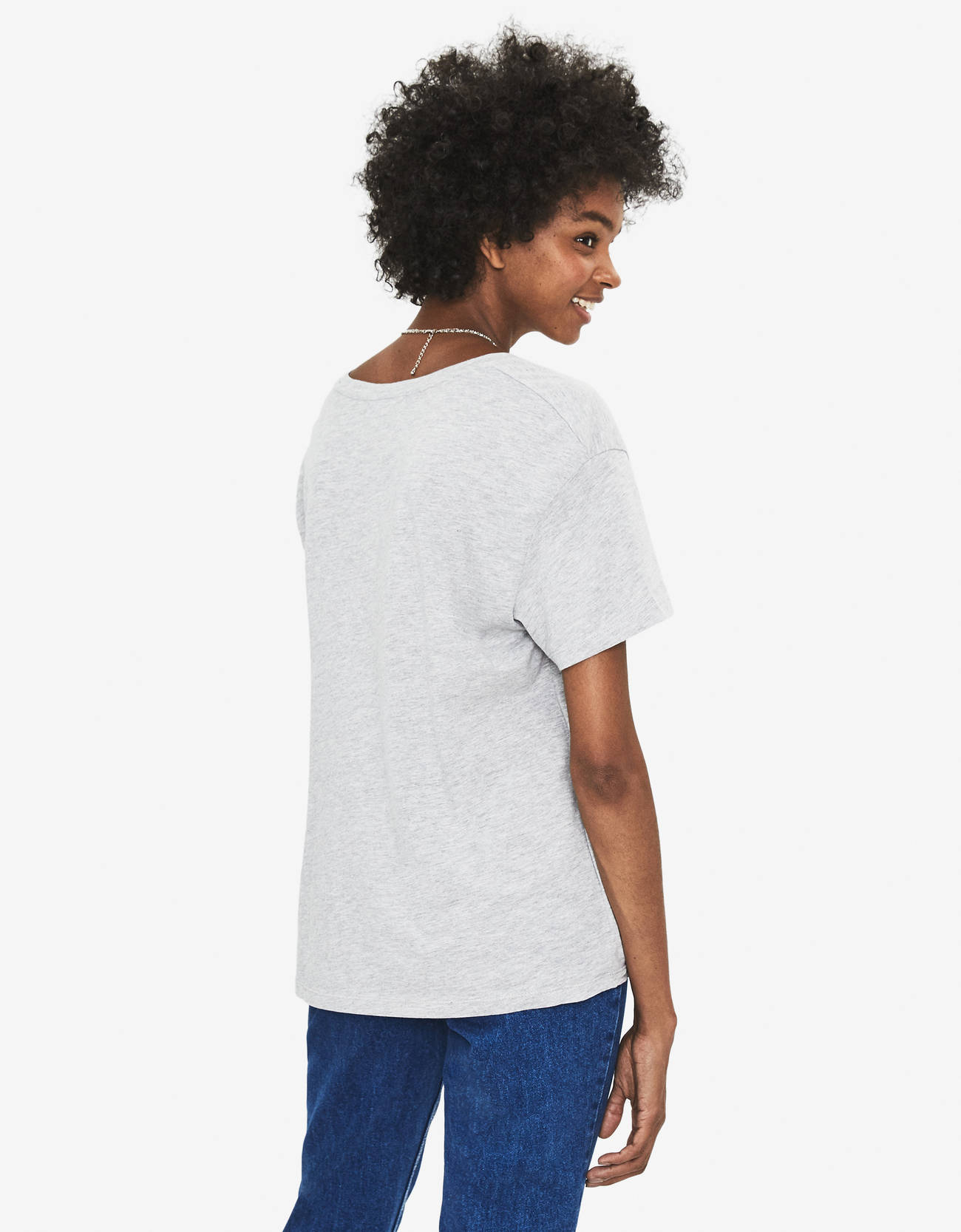Bershka V yaka t-shirt 0 Bershka V yaka t-shirt 1