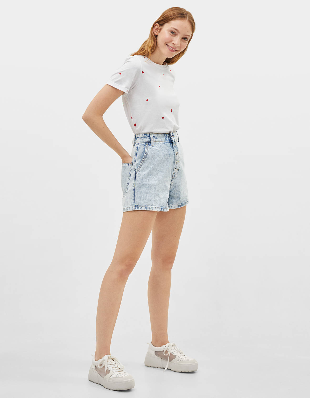 Bershka Desenli kısa kollu t-shirt 4 Bershka Desenli kısa kollu t-shirt 5