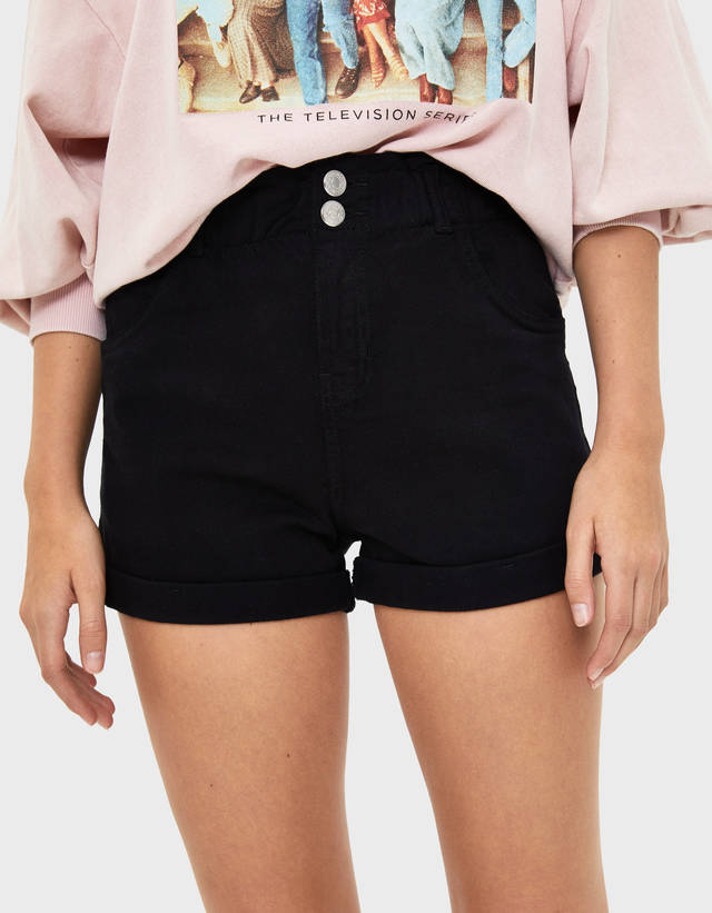 High waist shorts with elastic 