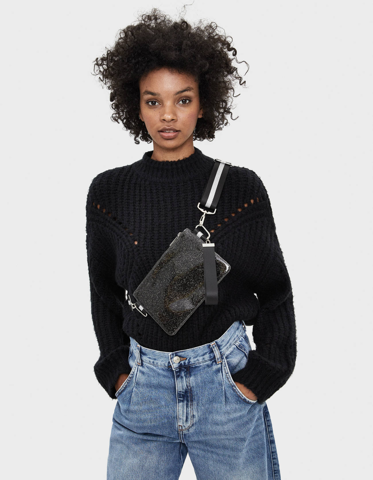 Bershka Simli çanta 4 Bershka Simli çanta 5