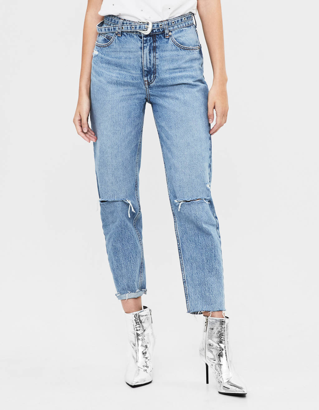 Mom jeans with belt Woman Bershka
