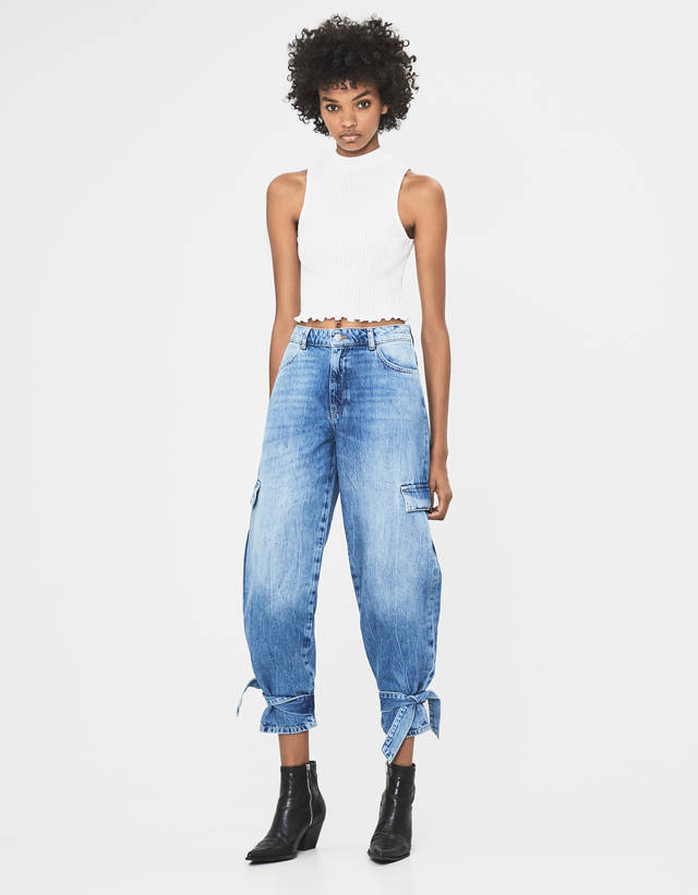 https://static.bershka.net/4/photos2/2019/I/0/1/p/5022/220/428/5022220428_1_1_4.jpg?t=1566293411803