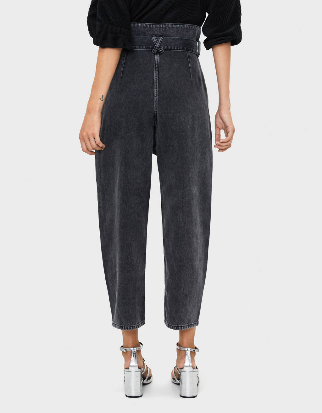 Balloon fit jeans with tie belt - null 