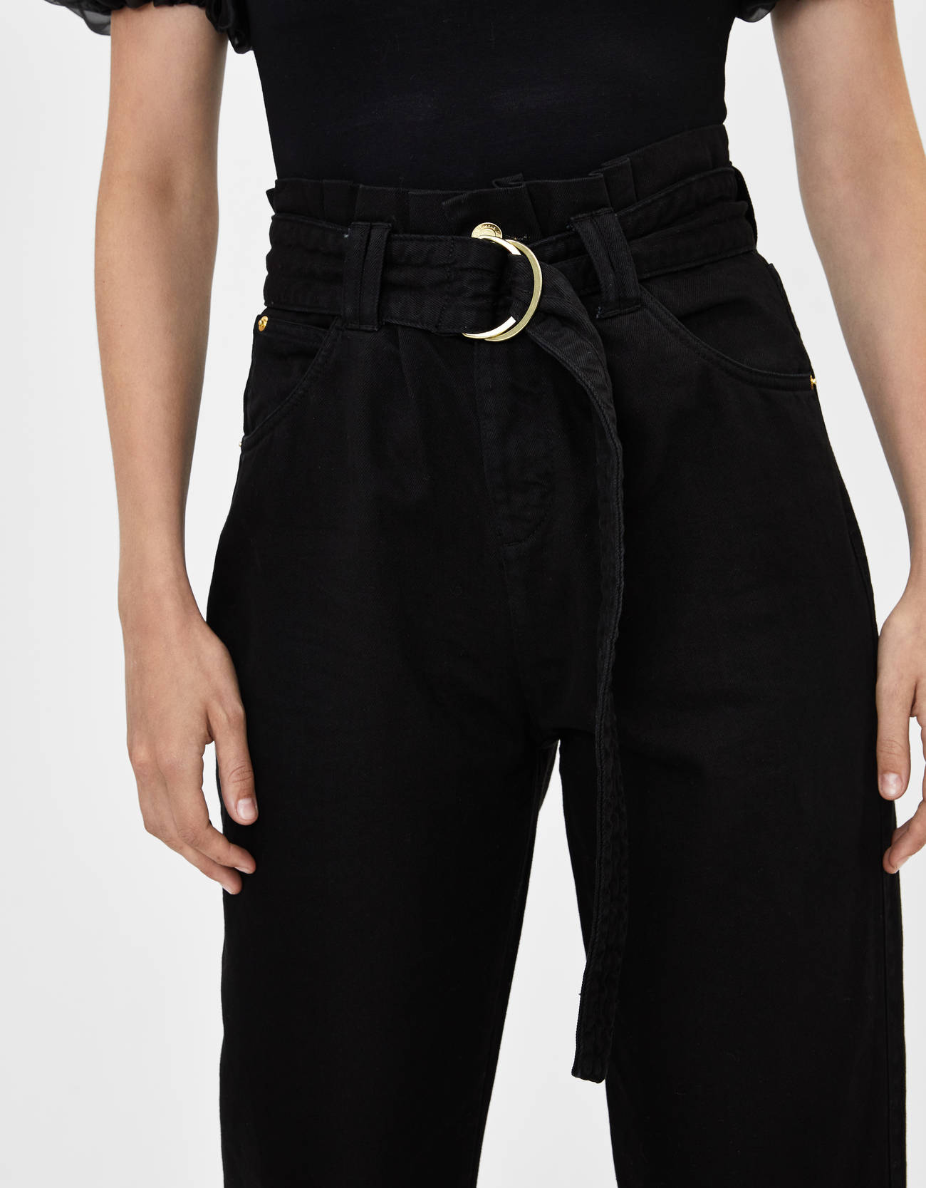 Pantalón slouchy con pinzas - modelos padres - Bershka Dominican Republic