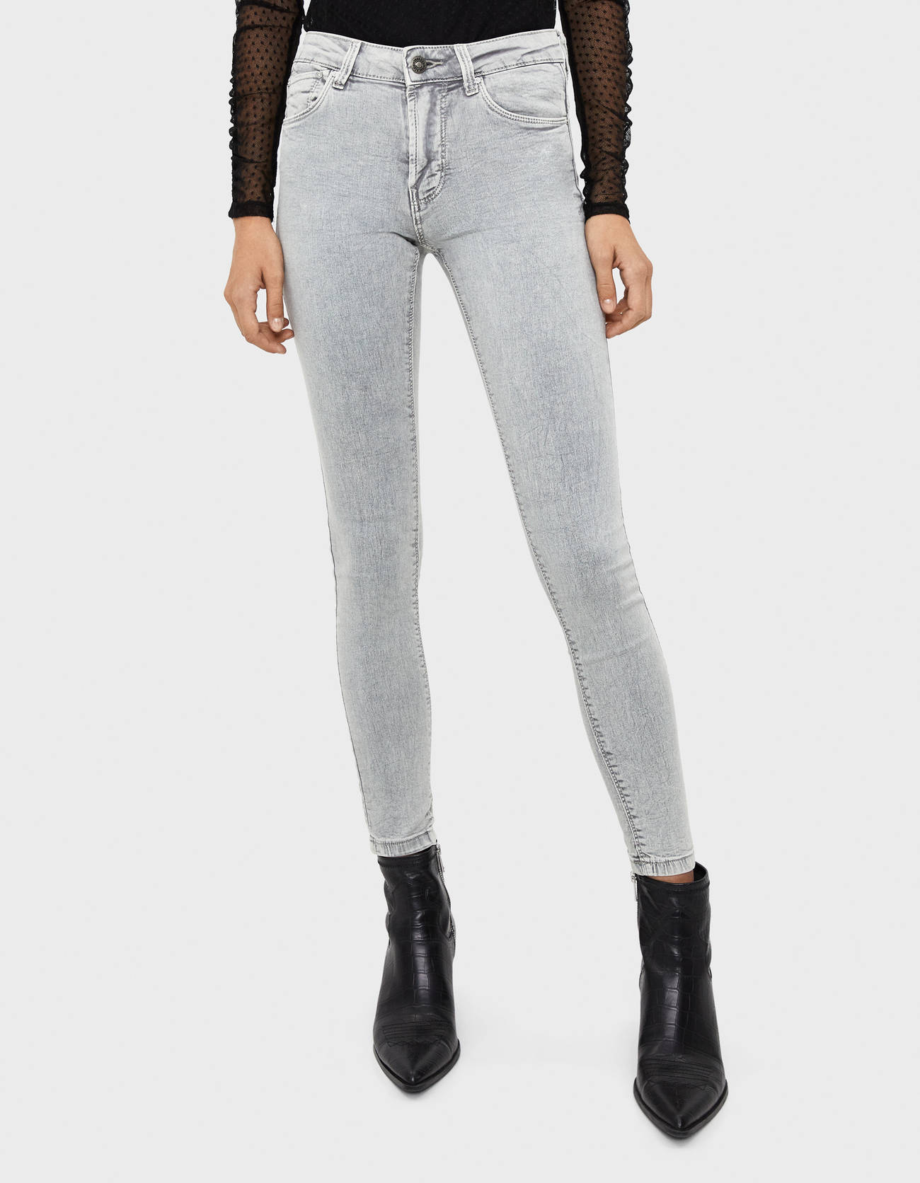 Bershka 5 cepli Push Up jean 4 Bershka 5 cepli Push Up jean 5