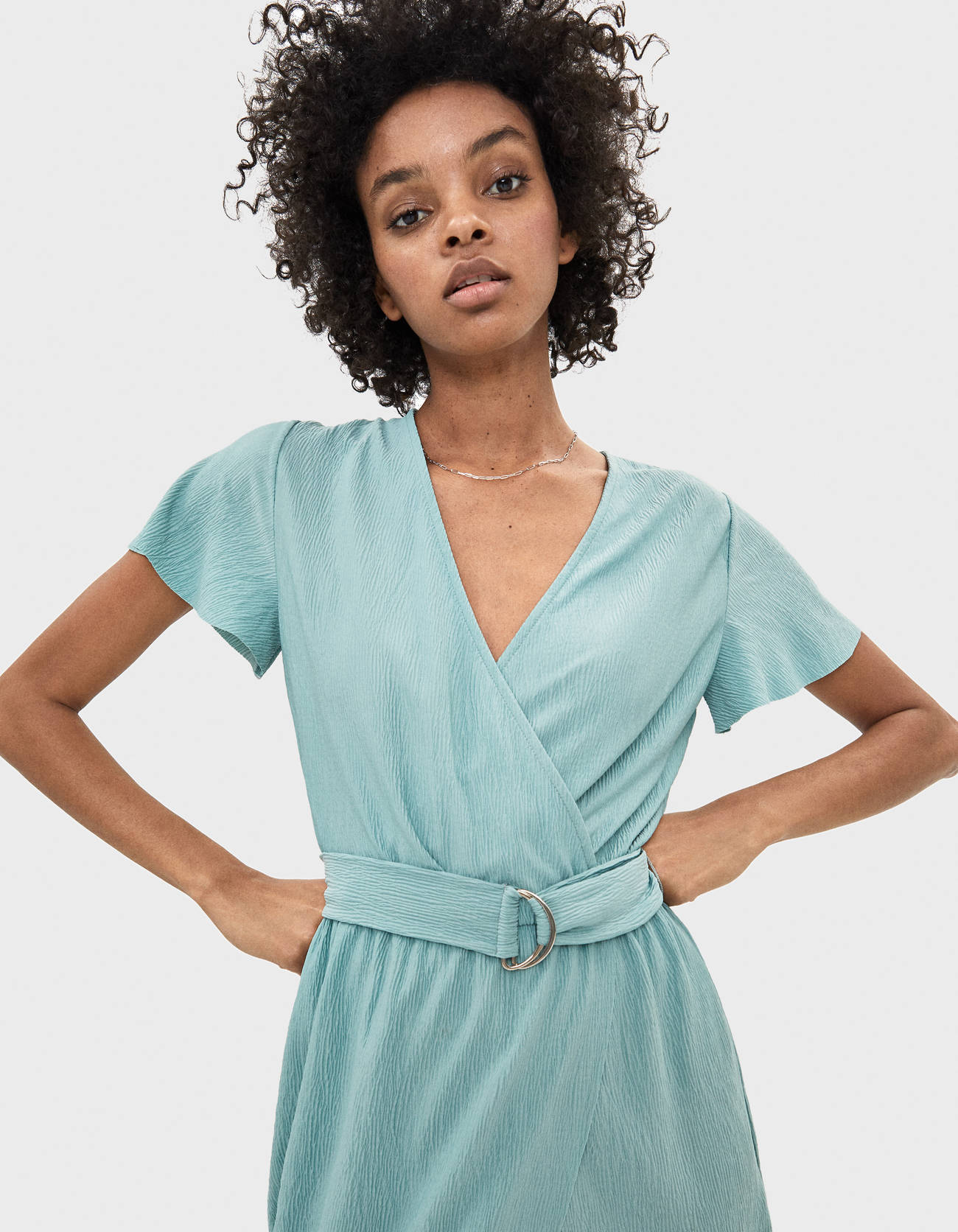 Bershka Kemerli midi elbise 0 Bershka Kemerli midi elbise 1