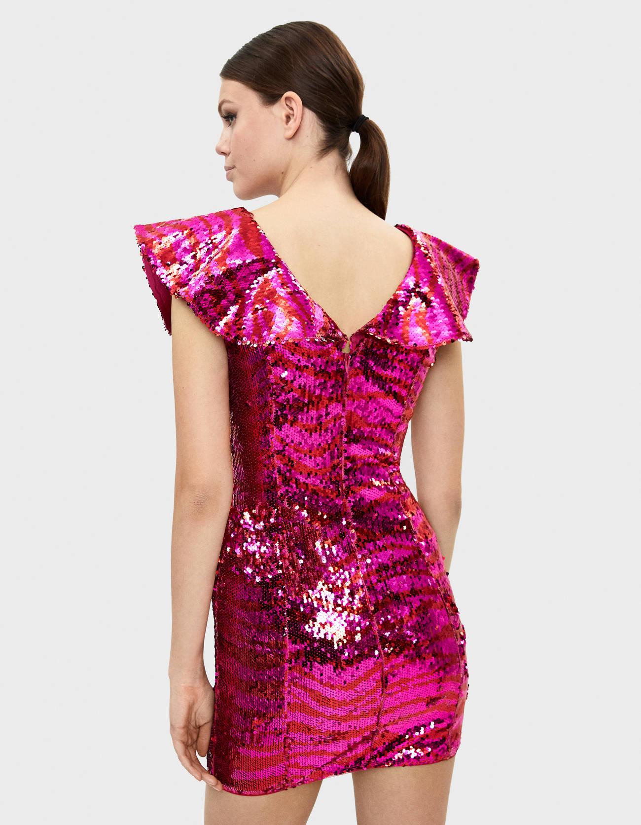 Платье с воланом и пайетками Розовый Bershka