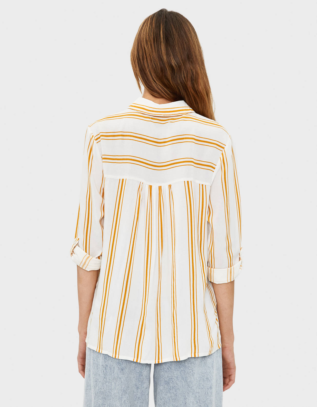 Bershka Kıvrık kollu gömlek 0 Bershka Kıvrık kollu gömlek 1