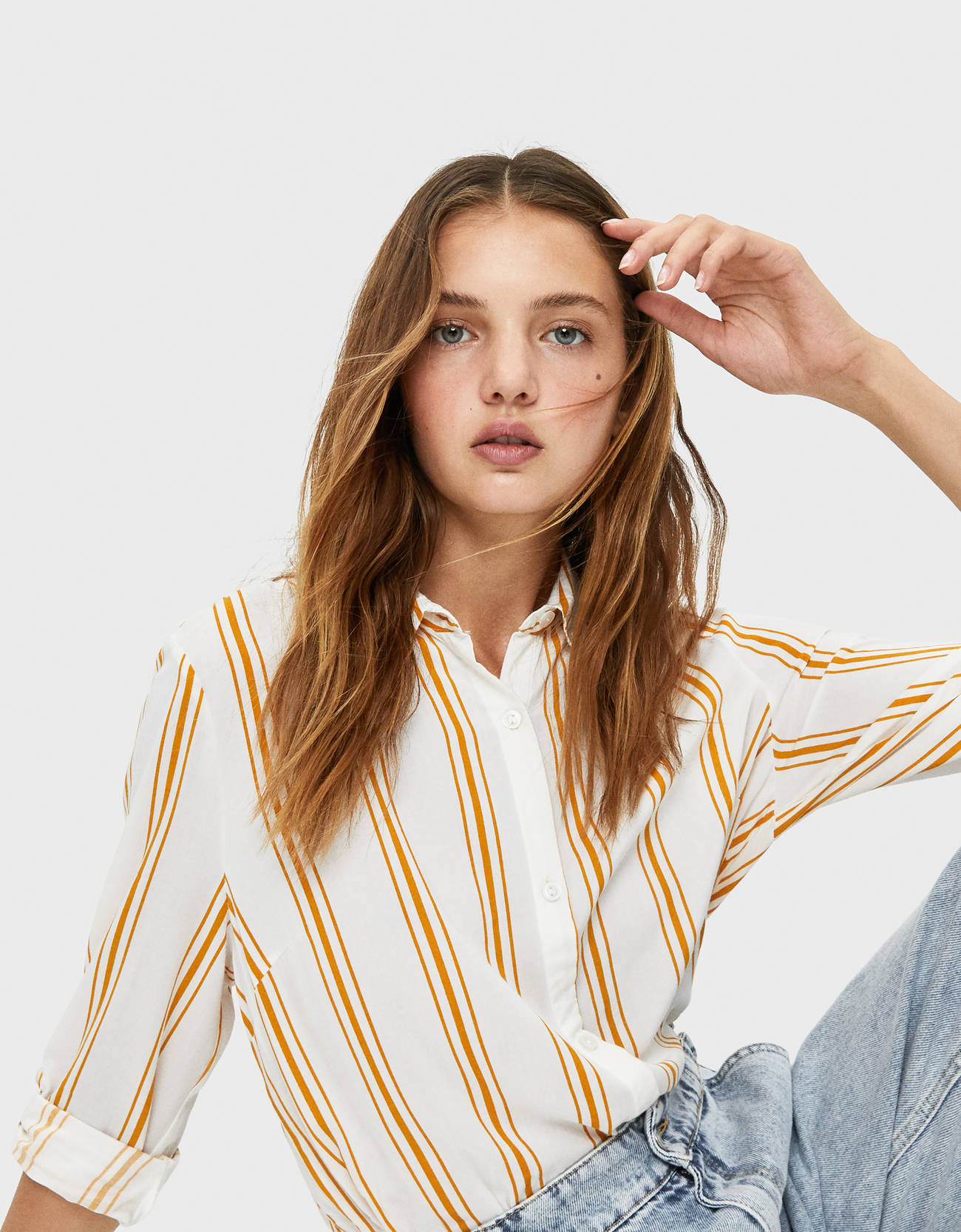 Bershka Kıvrık kollu gömlek 2 Bershka Kıvrık kollu gömlek 3