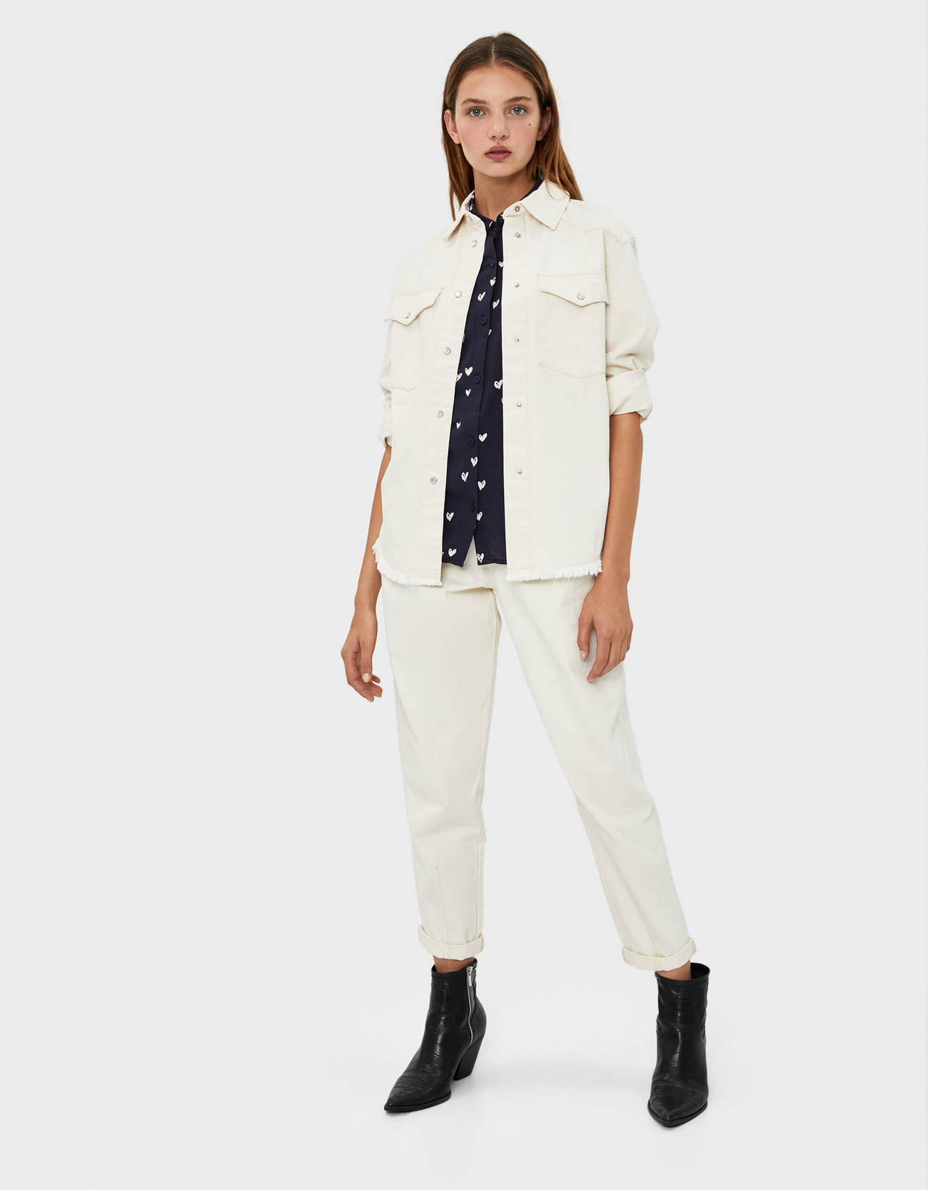 Bershka Kıvrık kollu gömlek 6 Bershka Kıvrık kollu gömlek 7